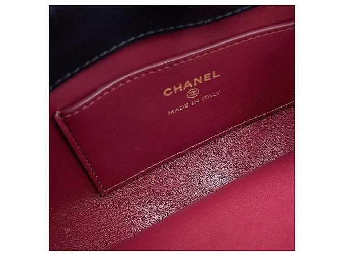 Borsa a tracolla Chanel Matelassé con catena - vista 10