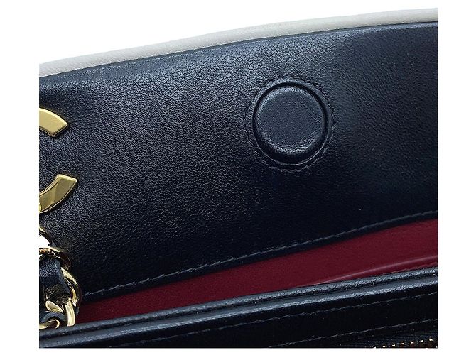 Borsa a tracolla Chanel Matelassé con catena - vista 9