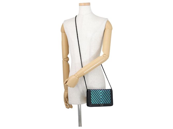 Cartera con cadena Chanel Boy Chanel - vista 4