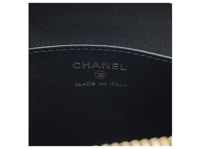 Borsa a tracolla con catena Chanel Matelassé - vista 15