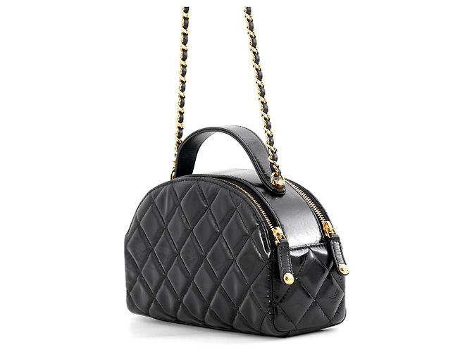 Borsa a tracolla con catena Chanel Matelassé - vista 2