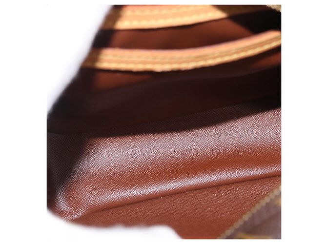Louis Vuitton Blois Monogram Canvas - Ansicht 5