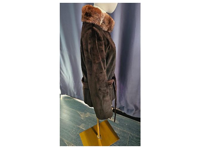 Autre Marque Chaqueta de visón Saga Mink marrón con cuello de chinchilla - vista 6