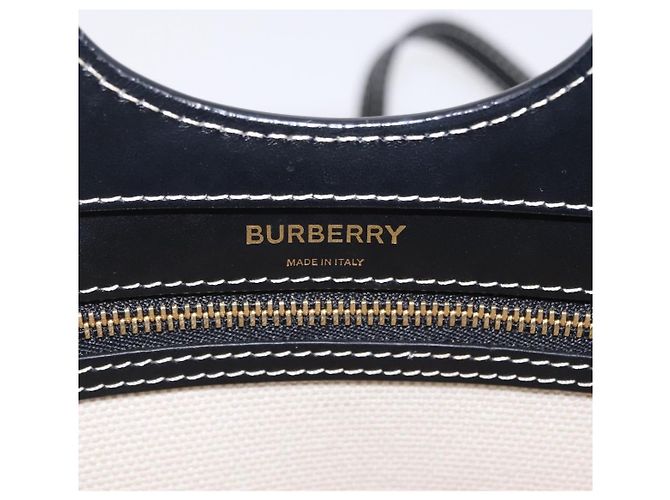 Burberry Logo Pocket Canvas with Leather Medium - vista 6