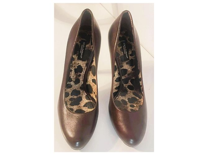 Dolce & Gabbana Braune Leder-Pumps mit Leopardenprint - Ansicht 10