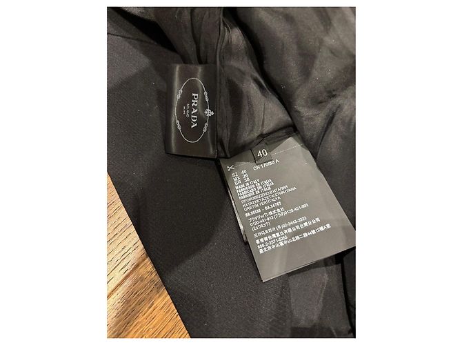 Prada Mini-Kleid aus Wolle und Seide in Schwarz - Ansicht 4