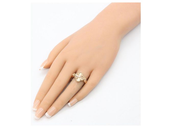 Van Cleef & Arpels Alhambra Reversible Guilloché 1P Diamantring - Ansicht 10