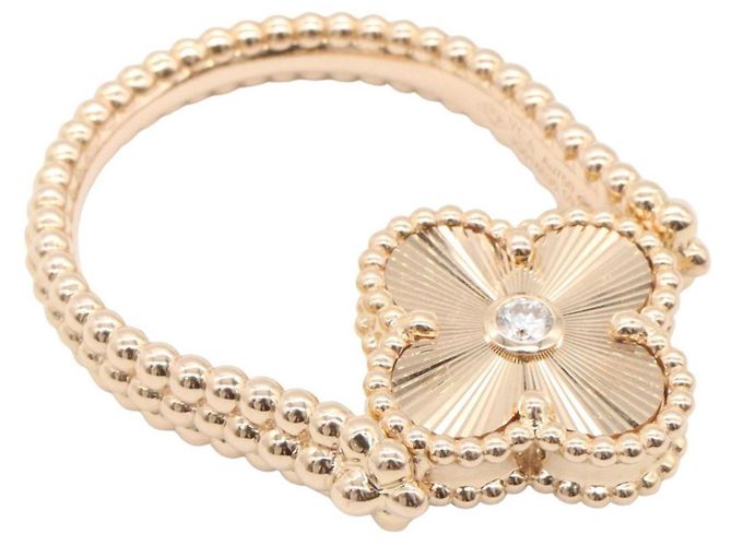 Van Cleef & Arpels Alhambra Reversible Guilloché 1P Diamantring - Ansicht 5