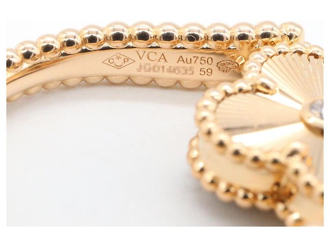 Van Cleef & Arpels Alhambra Reversible Guilloché 1P Diamantring - Ansicht 6