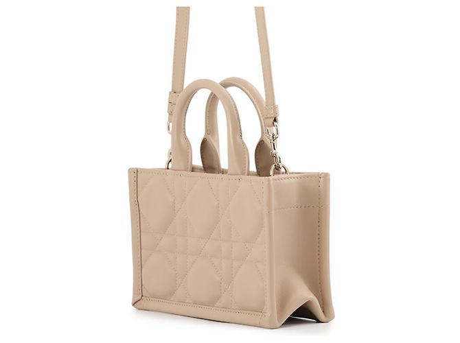 Borsa a mano Christian Dior Macro Cannage Book Tote Mini - vista 2