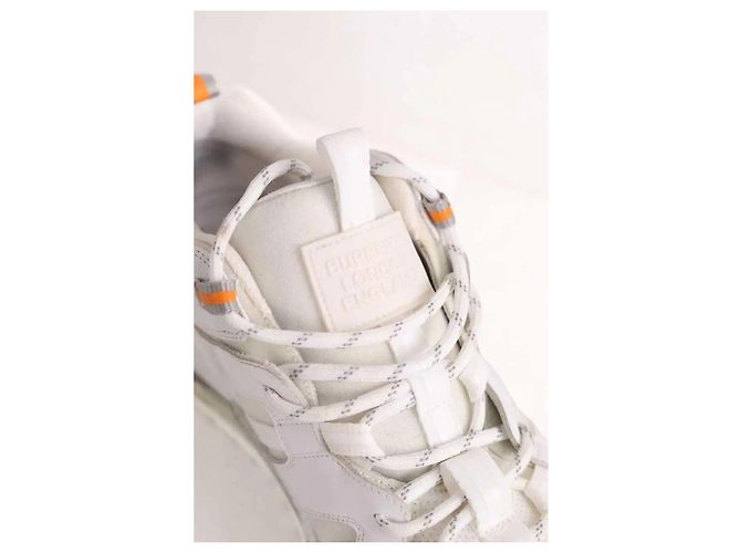Burberry Weiße Low-Top-Sneaker - Ansicht 4