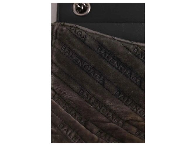 Borsa a tracolla Balenciaga in camoscio kaki - vista 6