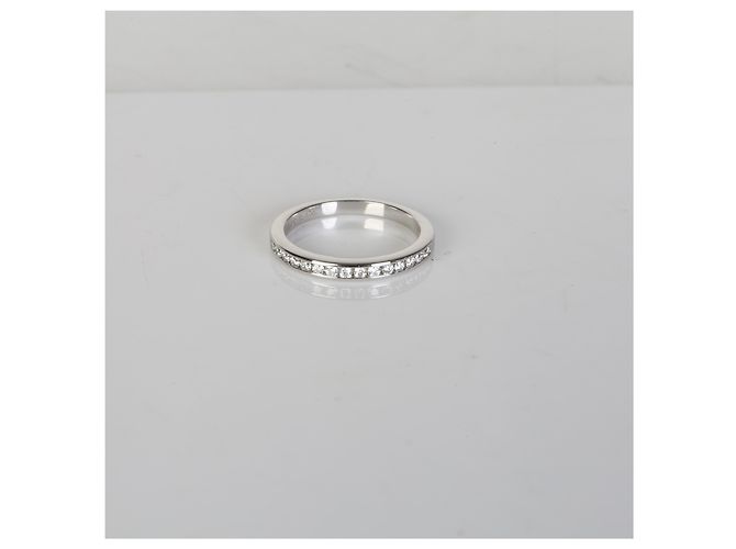 Tiffany & Co. Platin-Band mit diamantbesetztem Kanalschliff - Ansicht 5