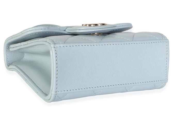 Gabrielle Mini Clutch Top Handle Chanel in Pelle di Agnello Matelassé Blu Chiaro con Catena - vista 7