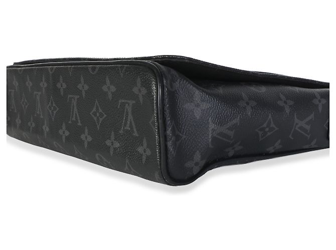 Louis Vuitton Monogram Eclipse Canvas District MM - Ansicht 6