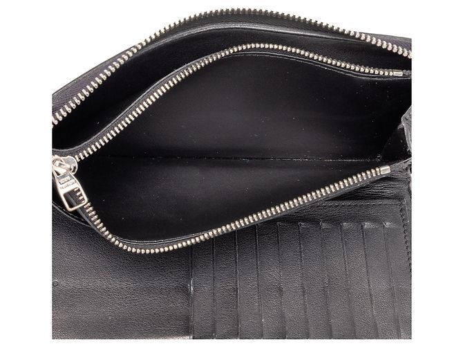 Louis Vuitton Vertical Zippy Langbeutel aus Taurillon Leder in Schwarz - Ansicht 4
