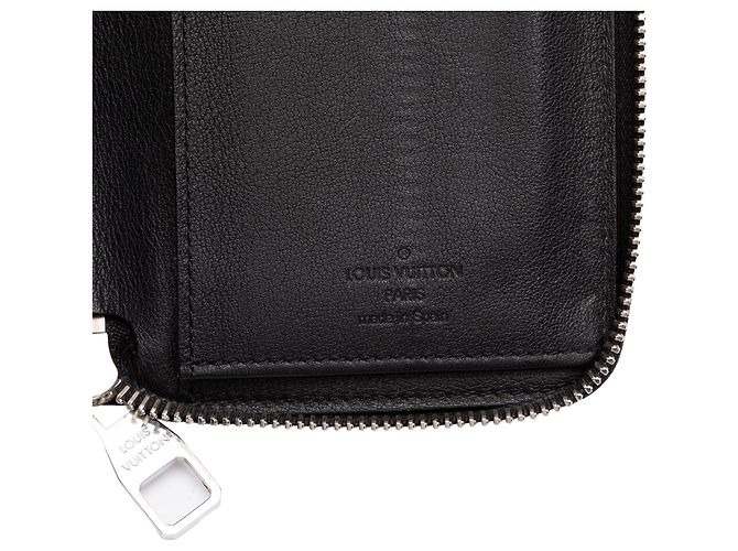 Louis Vuitton Vertical Zippy Langbeutel aus Taurillon Leder in Schwarz - Ansicht 5