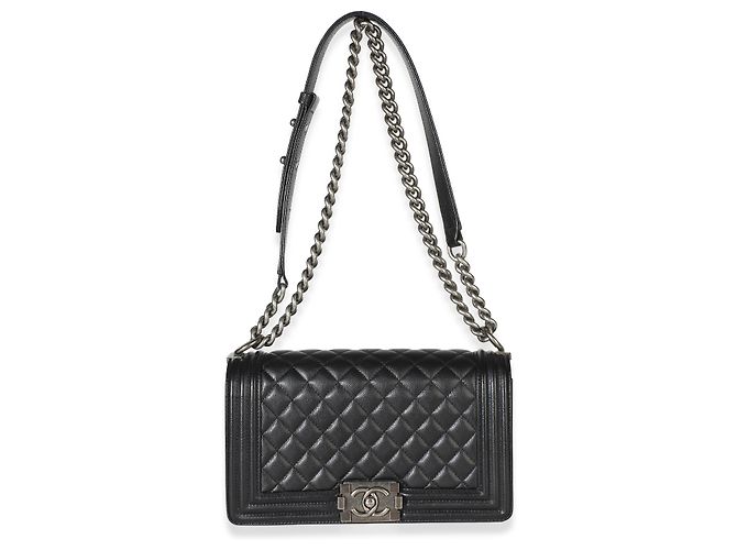 Borsa Chanel Medium Boy Bag in pelle caviar matelassé nera - vista 5