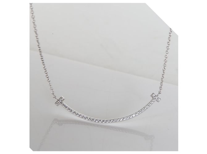 Collana Tiffany T Smile Small Model in oro bianco e diamanti Tiffany & Co. - vista 4