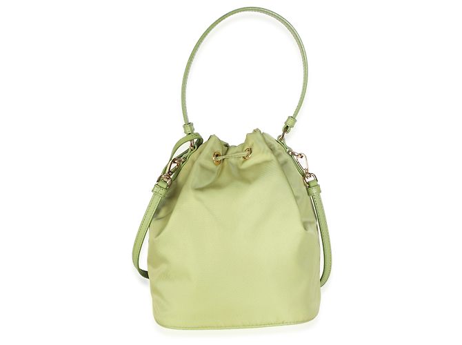 Prada Mini Bucket Bag Re-Edition 1978 in Re-Nylon Ivy Green - vista 2