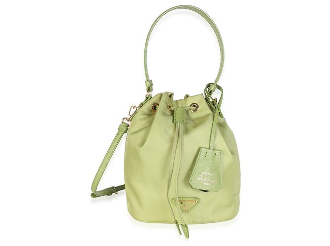Prada Mini Bucket Bag Re-Edition 1978 in Re-Nylon Ivy Green - vista 8