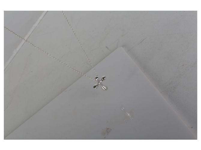Pendente Croce Elsa Peretti in Argento Sterling Tiffany & Co. - vista 4