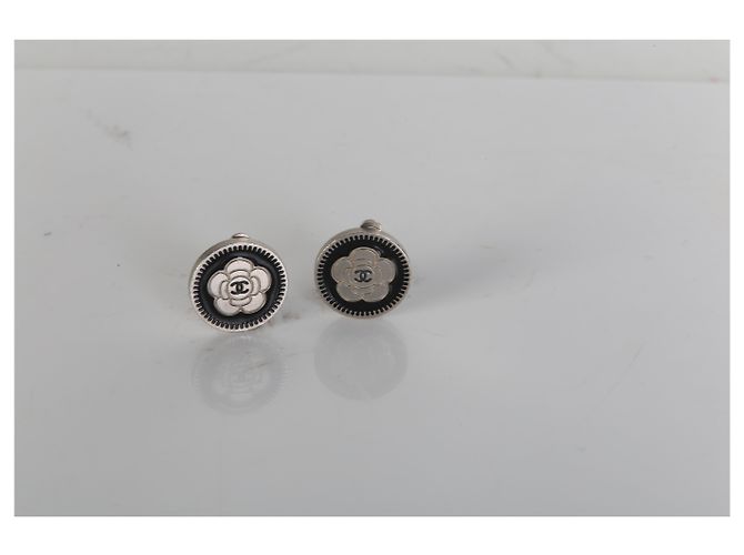 Gabrielle Pendientes Chanel 2006 Camelia - vista 4