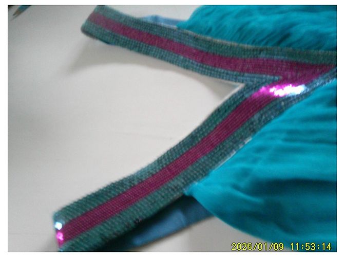 Autre Marque Queeni Abito corto turchese con paillettes e scollo a V - vista 7