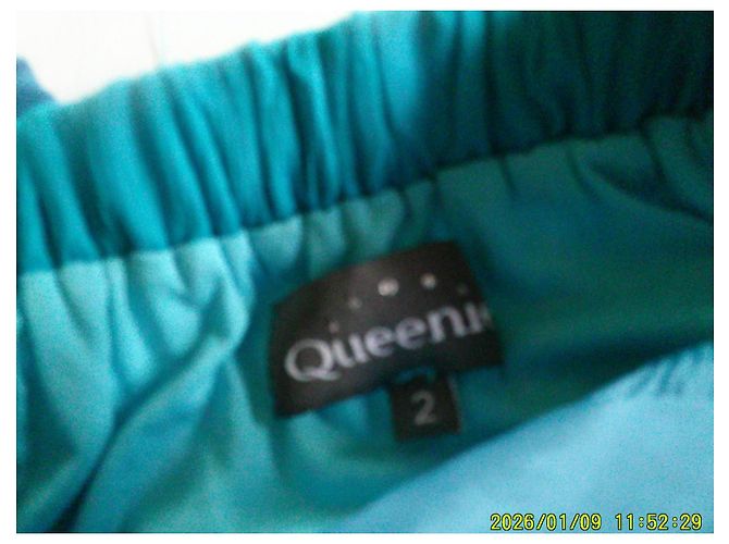 Autre Marque Queeni Abito corto turchese con paillettes e scollo a V - vista 8