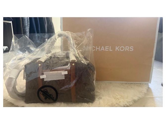 Michael Kors Borsa Bowling Monogramma Marrone - vista 4
