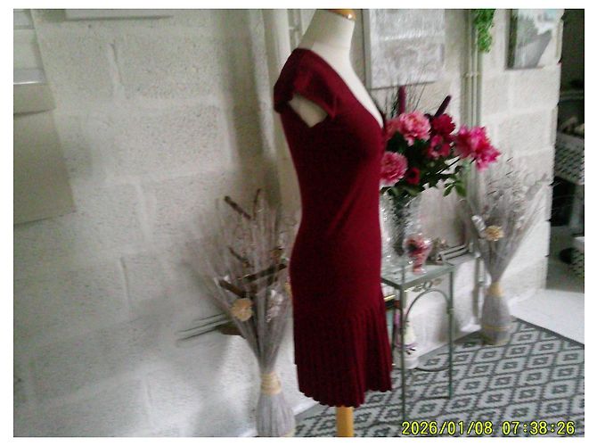 Autre Marque No Excuse bordeauxrotes Strickkleid mit Plisseerock - Ansicht 3