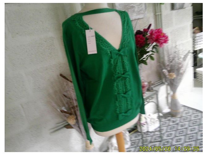 Autre Marque Pull&Bear Pull en Tricot Vert à Nœuds et Dentelle - vue 3