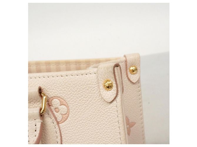 Louis Vuitton Monogram Empreinte Bicolor OnTheGo PM Tote Bag - Ansicht 7