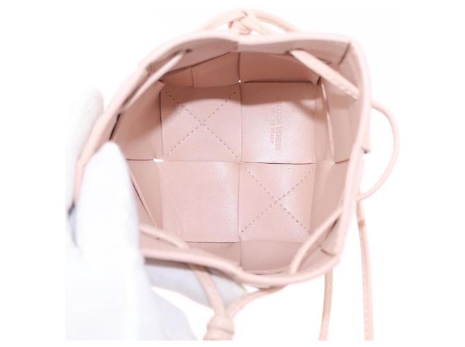 Bottega Veneta Cassette Bucket Maxi Intrecciato Leather with Beaded Details Mini - vista 5