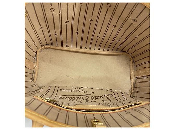 Bolso Tote Louis Vuitton Monogram Neverfull PM - vista 4