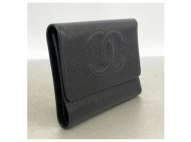 Portafoglio tri-fold Chanel in pelle di vitello granulata nera - vista 2