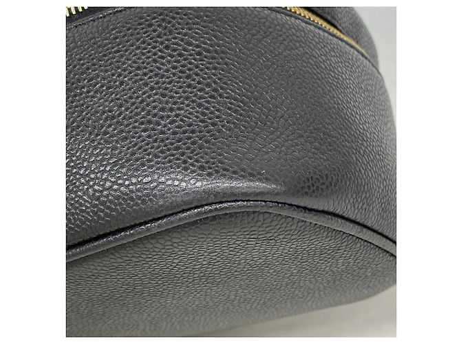 Bolso Vanity Chanel de piel de becerro granulada negra - vista 6
