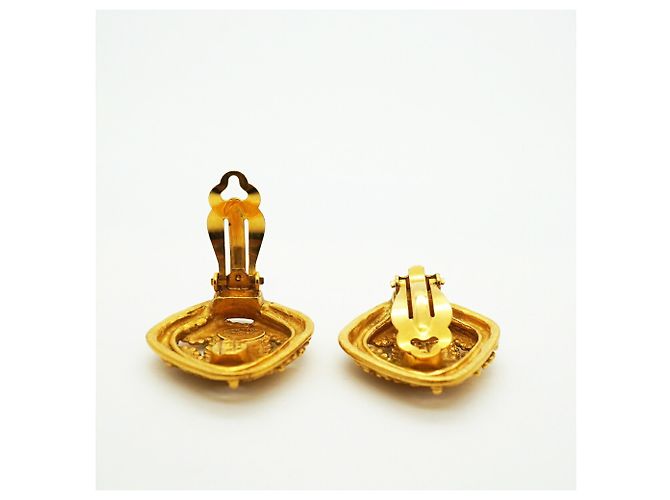 Pendientes de clip Chanel chapados en oro - vista 3