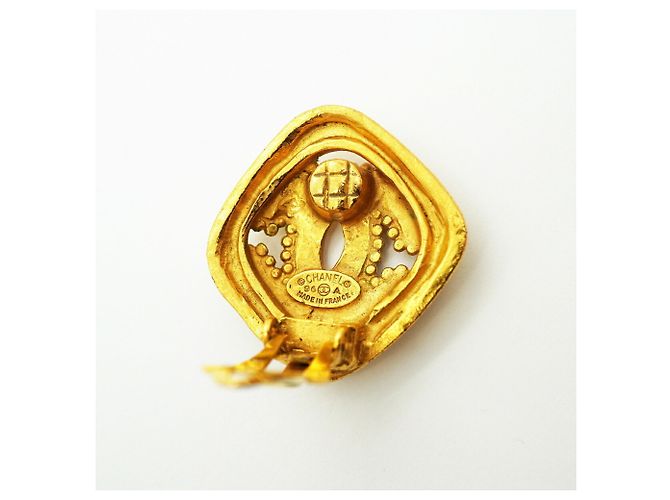 Pendientes de clip Chanel chapados en oro - vista 4