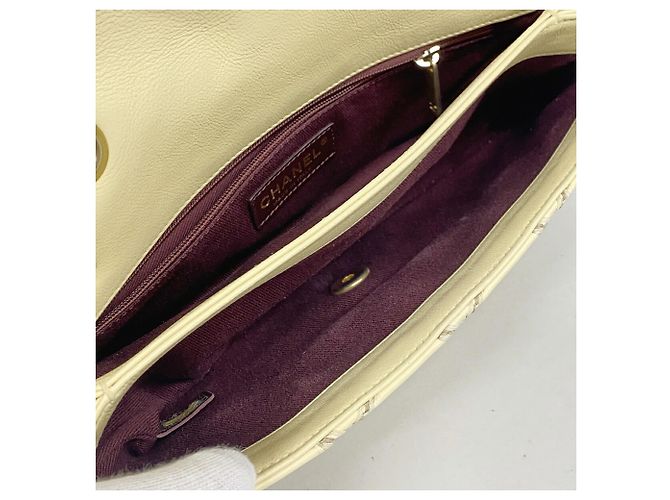 Bolso de hombro Chanel de cuero amarillo - vista 4