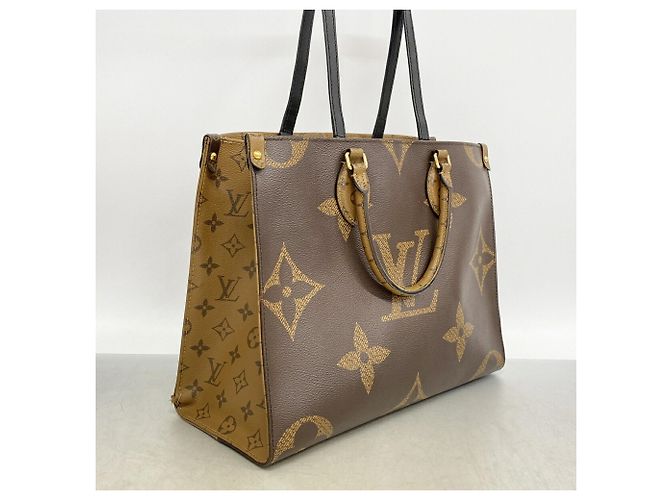 Bolso Tote Louis Vuitton Monogram Giant Reverse OnTheGo MM - vista 2