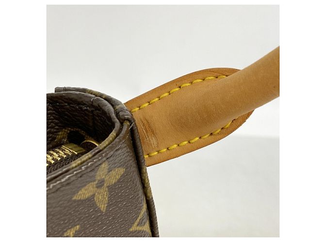 Borsa a tracolla Louis Vuitton Monogram Looping MM - vista 7