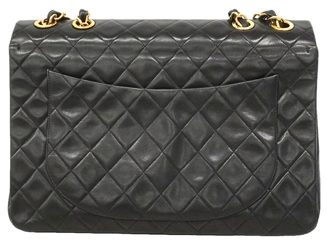 Chanel Schultertasche aus schwarzem Lammleder - Ansicht 13