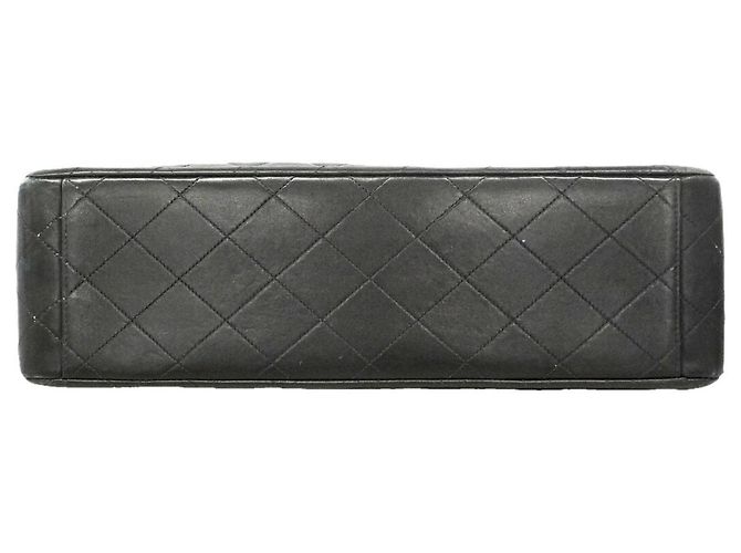 Chanel Schultertasche aus schwarzem Lammleder - Ansicht 3