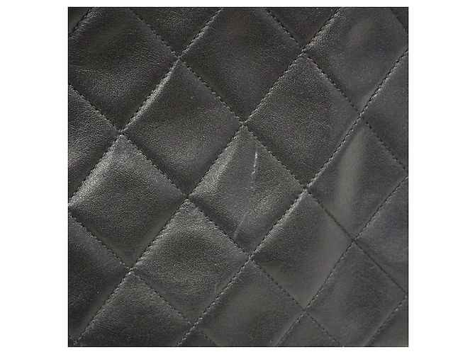Chanel Schultertasche aus schwarzem Lammleder - Ansicht 8
