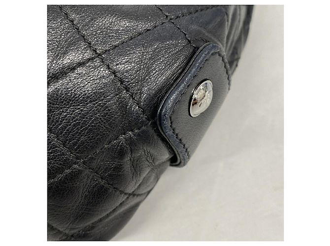 Chanel Matelassé Schultertasche aus Lammleder - Ansicht 6