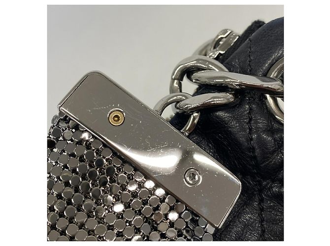 Chanel Matelassé Schultertasche aus Lammleder - Ansicht 9