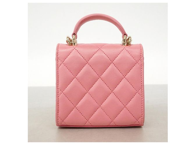 Bolsa de Ombro com Corrente Chanel Matelassé - vista 10