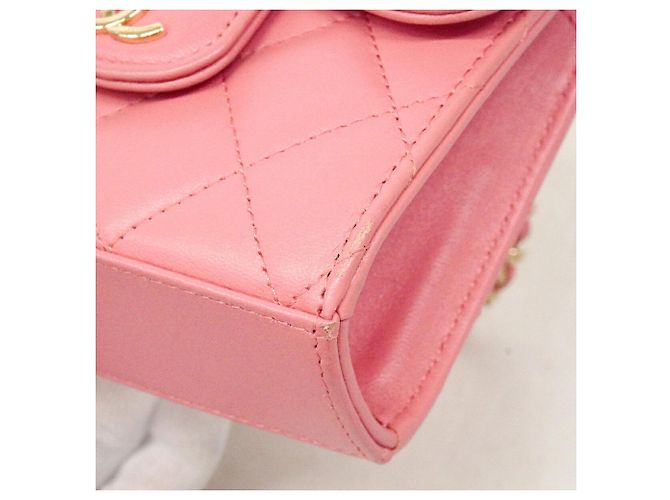 Bolsa de Ombro com Corrente Chanel Matelassé - vista 6