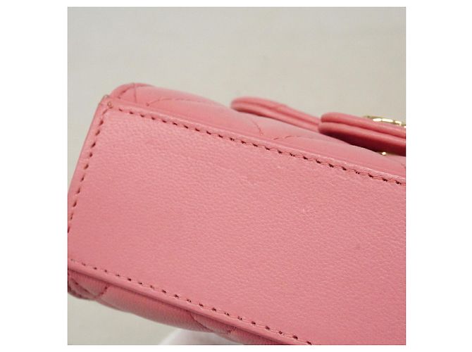 Bolsa de Ombro com Corrente Chanel Matelassé - vista 8